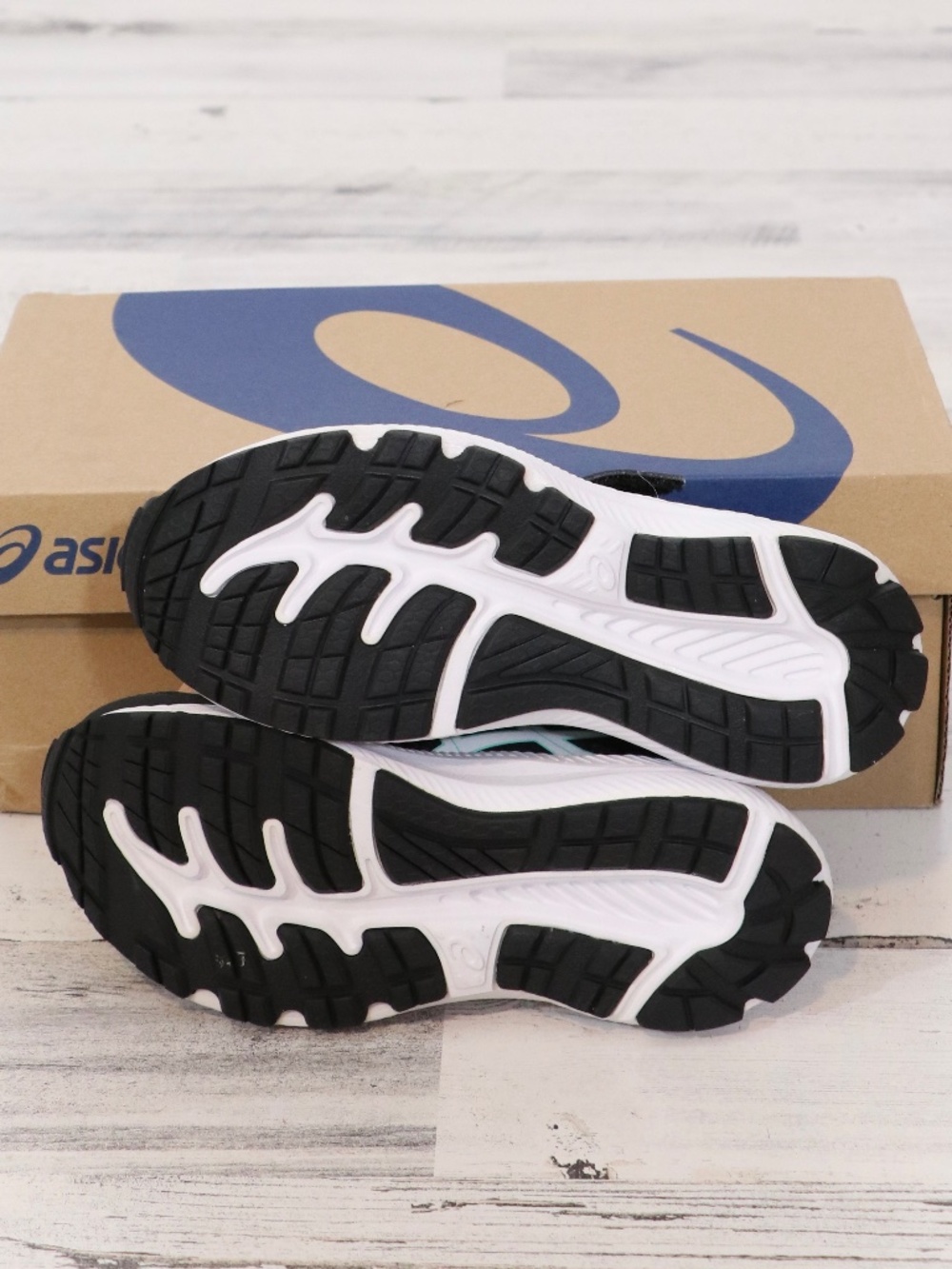 Asics Kids - Contend PS (Pre School) Size K 11 in Black/Fresh Ice New in box - Picture 7 of 10